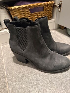 Toms Booties size 10